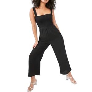 Wilfred Aritzia Chianti Jumpsuit
Black Smocked